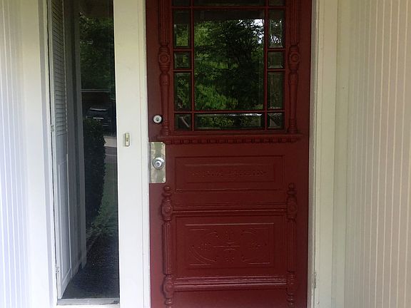 2nd image of 2524 Wooded Acres Dr