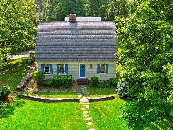 7 Whippoorwill Ln, Dalton, MA 01226