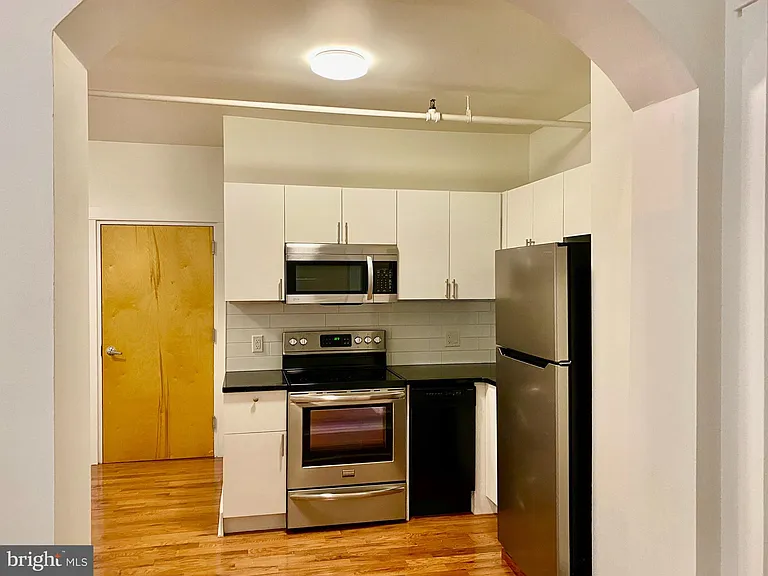 1300 Spruce St #1E — Photo 6