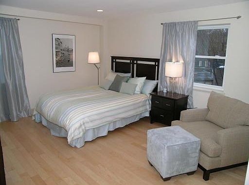 4th image of 1600 Beacon St #2211
