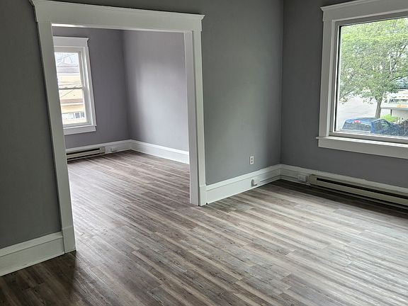 Dining room/living room