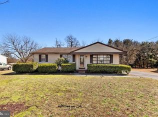 596 14th St, Hammonton, NJ 08037