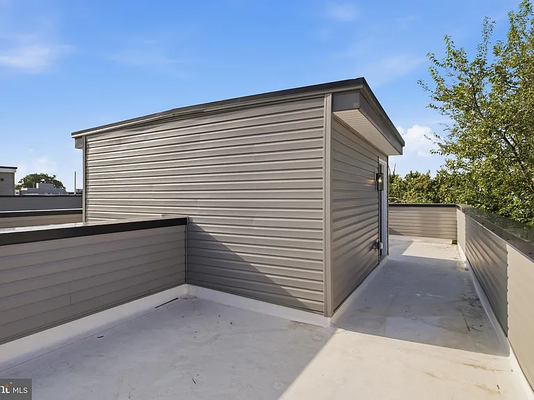 1018 W Arizona St — Photo 31