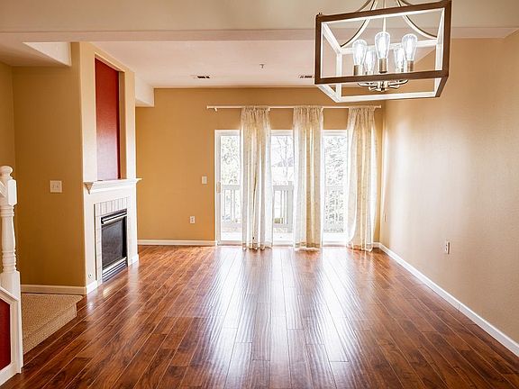 Living room area looking towards the 2nd floor sliding glass doors and deck.