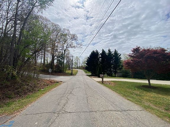 5th image of 1904 Lake Cunningham Rd