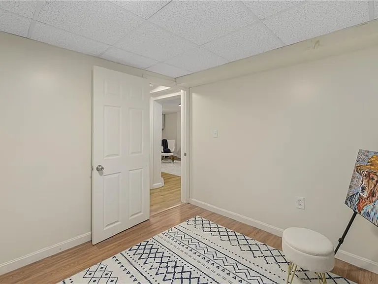461 River Rd — Photo 22