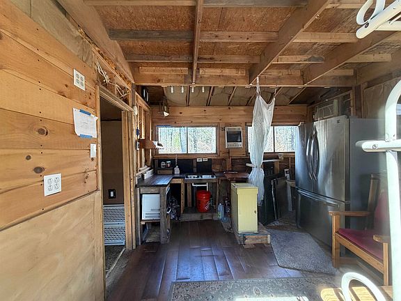 5th image of 465 Pine River Road