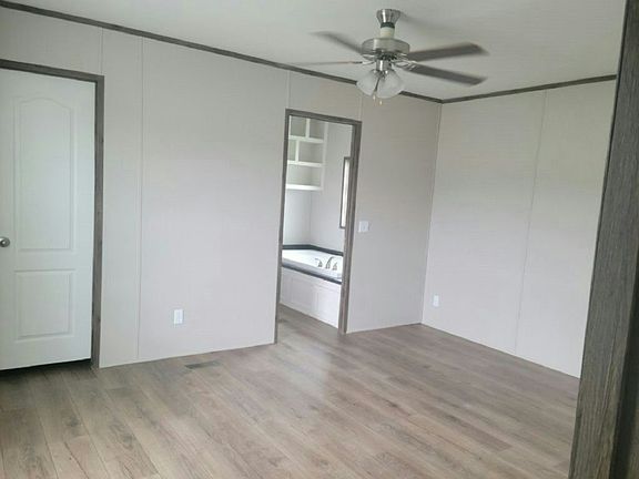 3rd image of 4314 South Hwy #27-20