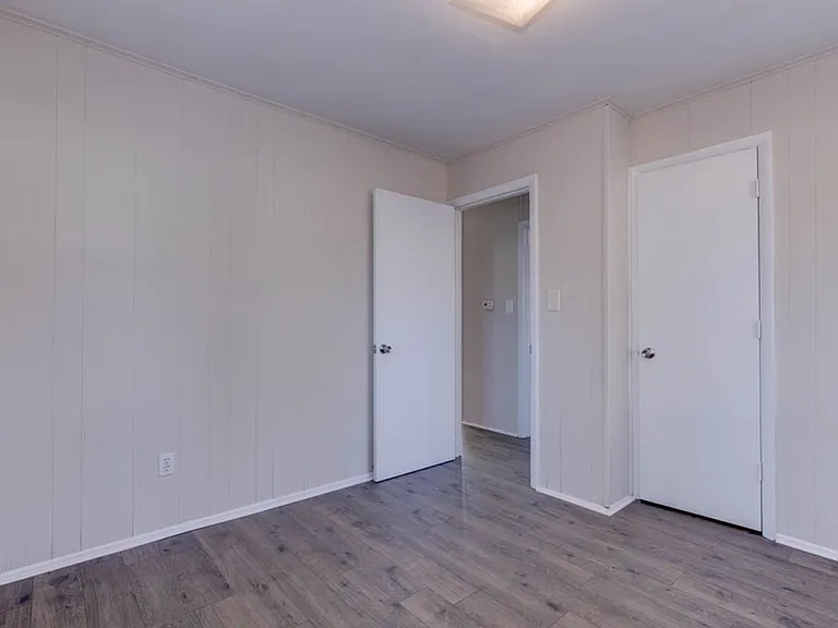 106 Pine Grove Ave — Photo 25