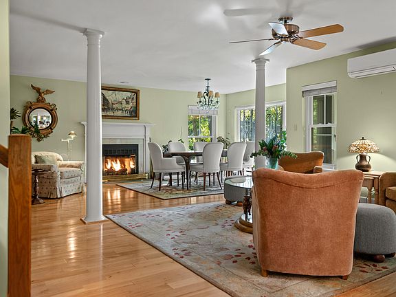 5th image of 4 Wildwood Circle #4