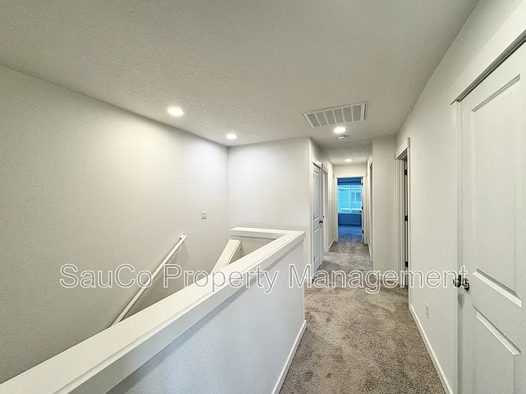 1248 S 28th Ter — Photo 11