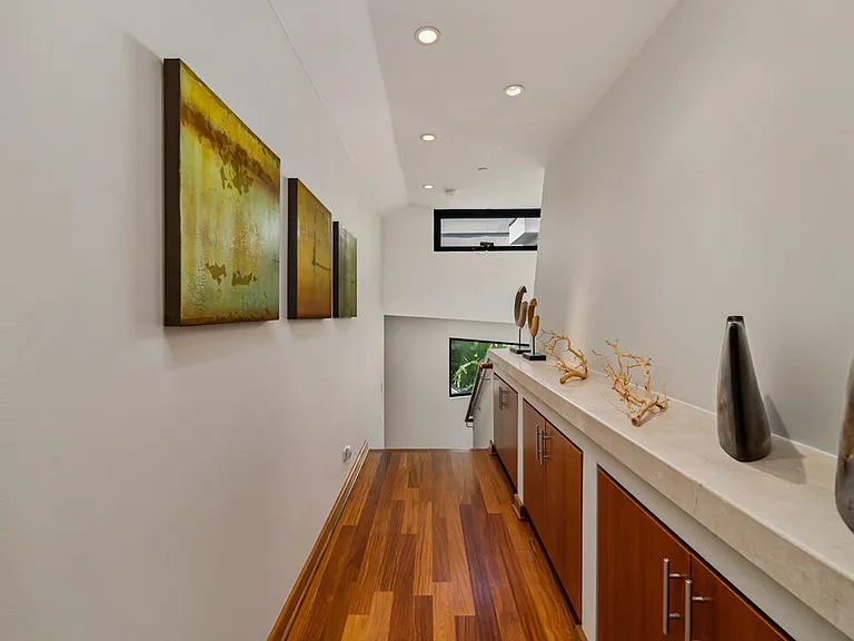 25250 Malibu Rd — Photo 42