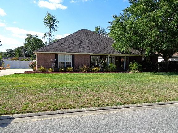 5th image of 122 Stately Oaks Cir