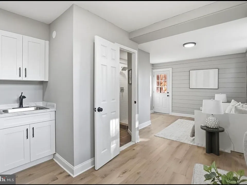 421 Saint Margarets Dr