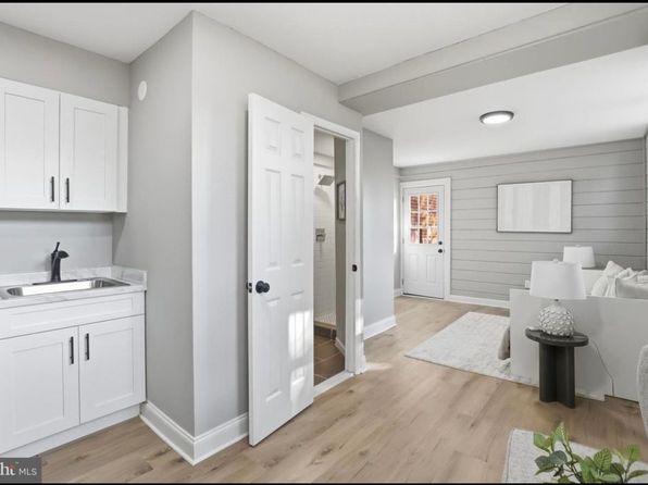 421 Saint Margarets Dr