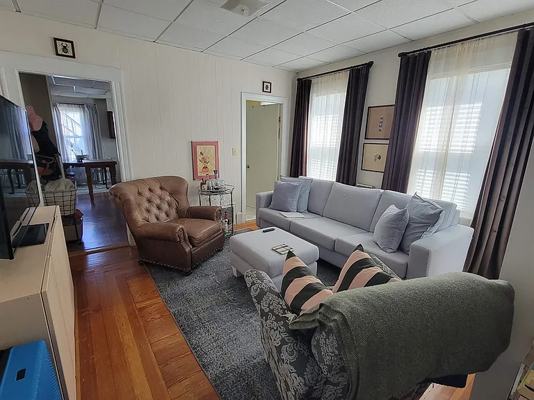 45 Josephine Ave #2 — Photo 1