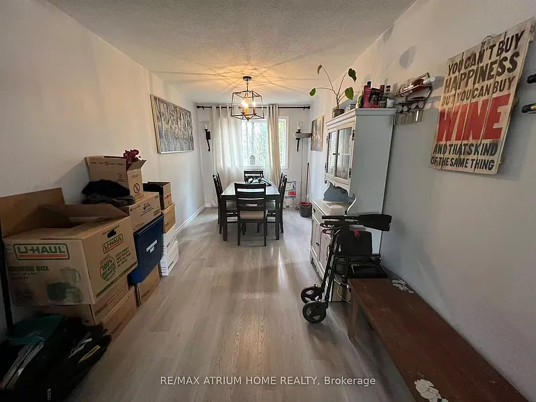 181 B Cedarvale Cres — Photo 7