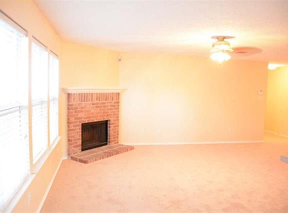 5th image of 2616 Bishop Allen Ln