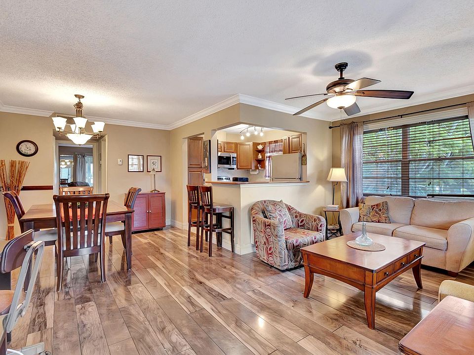 1st image of 109 Dorchester #109