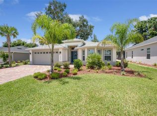 10274 Julia Isles Ave, Oxford, FL 34484