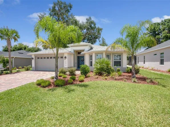 10274 Julia Isles Ave, Oxford, FL 34484