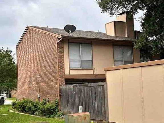 3rd image of 2009 Warnford Pl