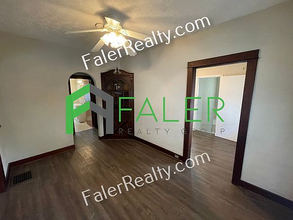 3rd image of 1631 Watervliet Ave