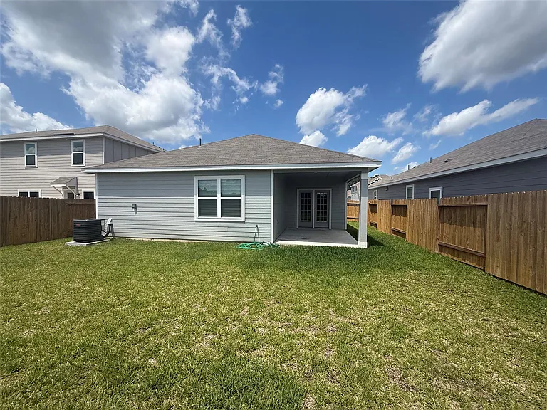 10403 Red Cardinal Dr — Photo 2