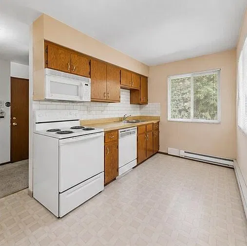 2 bed, 949 sqft, $1,400 — Photo 3