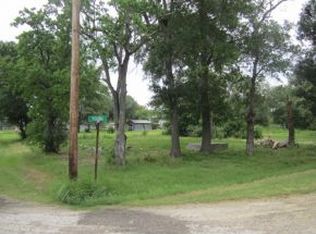 790 Young St, Bridge City, TX 77611