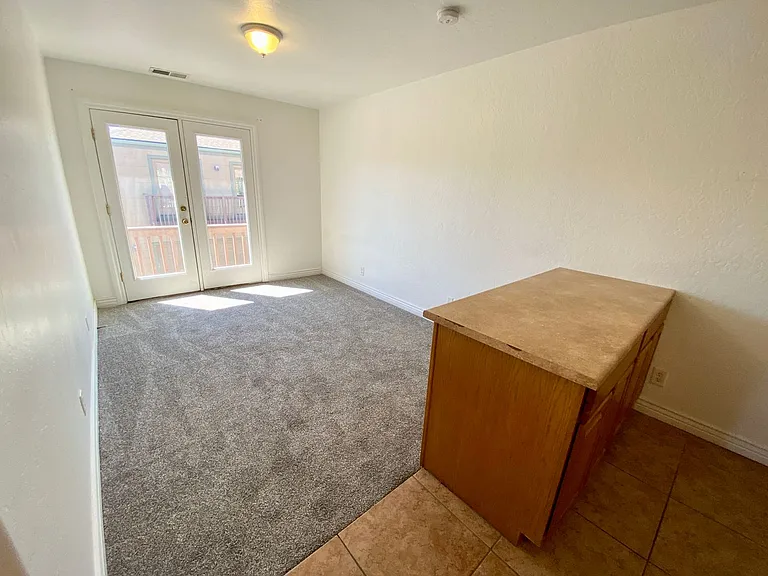 1402 E Scarlet Dr #1/2 — Photo 6