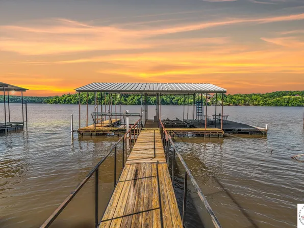 31422 E Wakata Rd, Lincoln, MO 65338