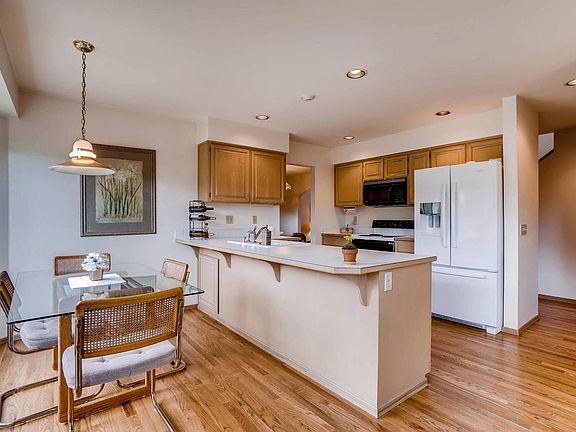 5th image of 4619 118th Pl SE