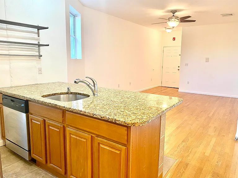 454 Central Ave #2-R — Photo 32
