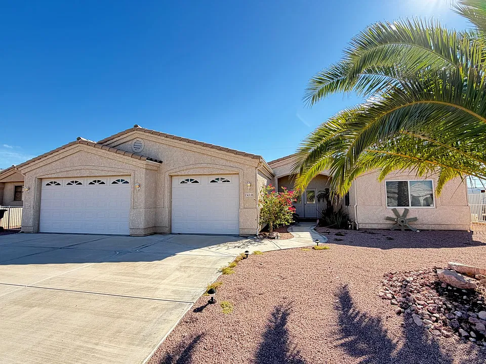 2410 Hillview Dr