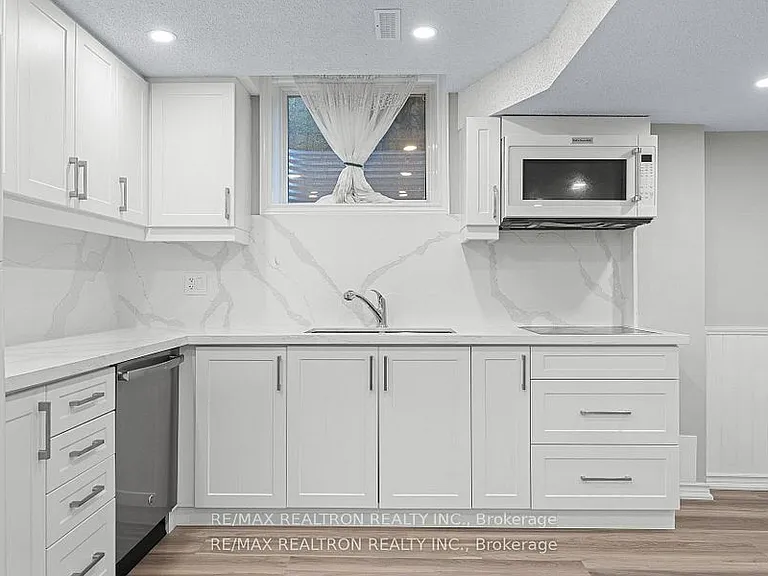 162 Walton Dr #BASEMENT — Photo 8