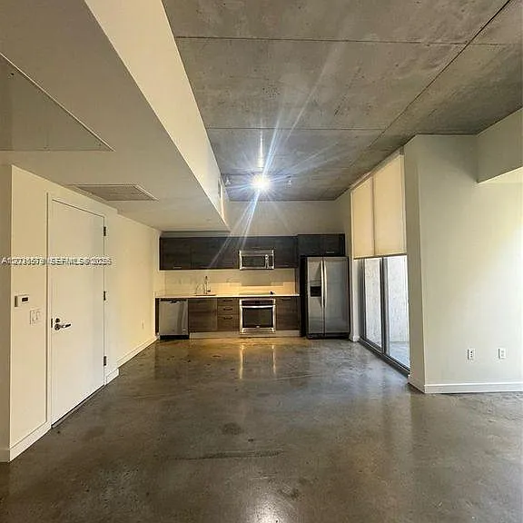 151 SE 1st St #408 — Photo 4