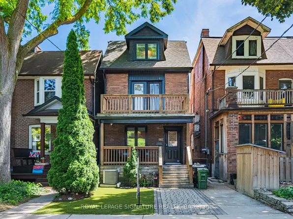79 Pendrith St, Toronto, ON M6G 1R8