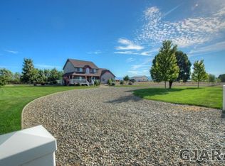 1598 P Rd, Loma, CO 81524