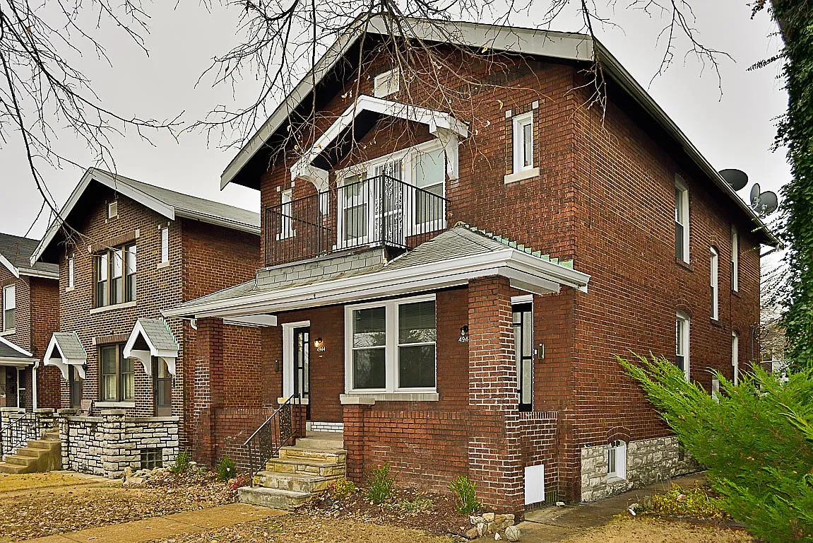 4944 Tholozan Ave photo 1