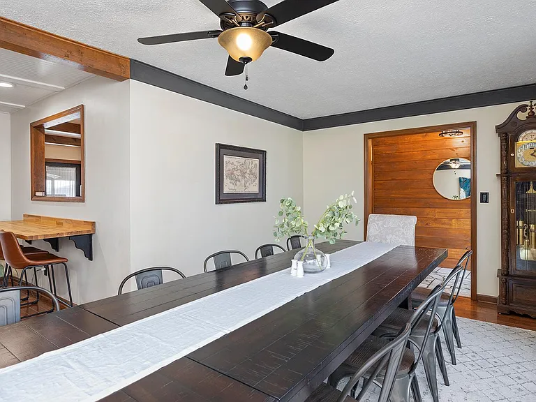 formal dining room or 2nd living area
