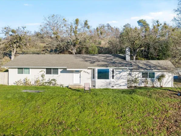 5942 Foothill Rd, Central Pt, OR 97502