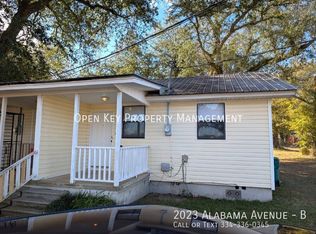 2023 Alabama Ave #B, Grand Ridge, FL 32442