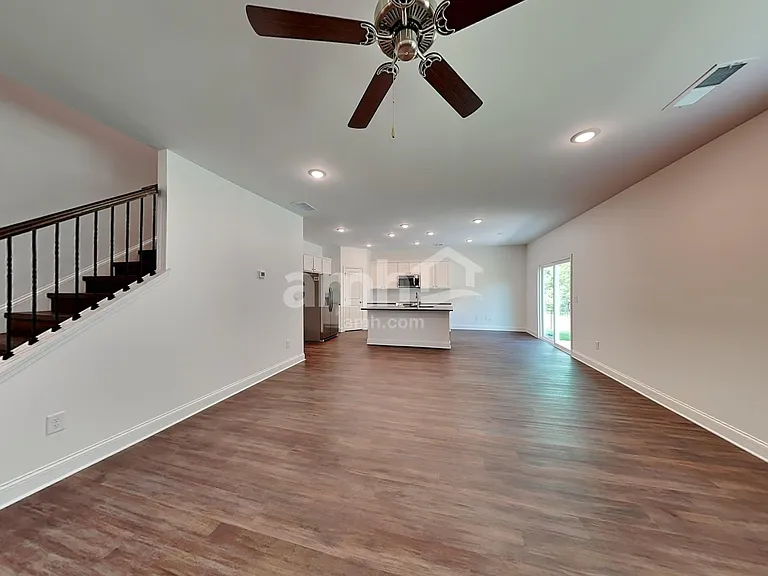 108 Spruce Cir — Photo 5