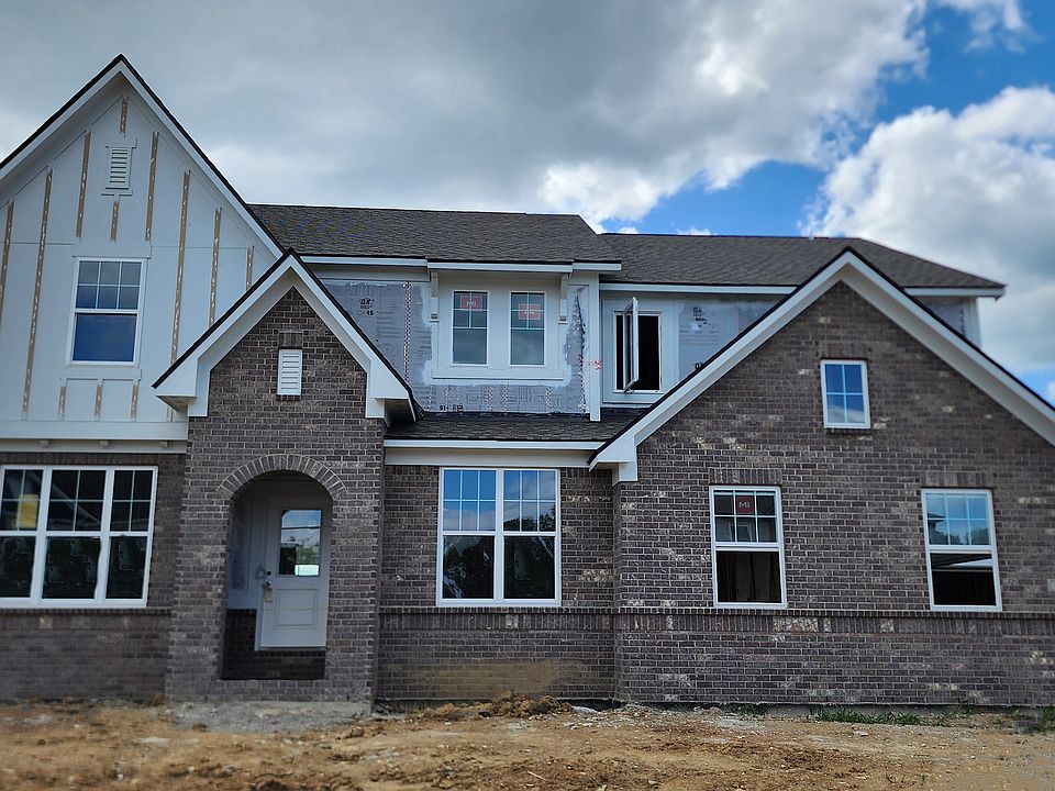 1st image of 270 Waterford Ln