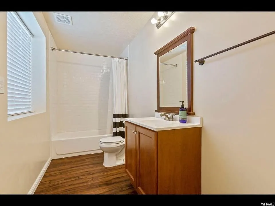3 bed, 1850 sqft, $1,800 — Photo 3