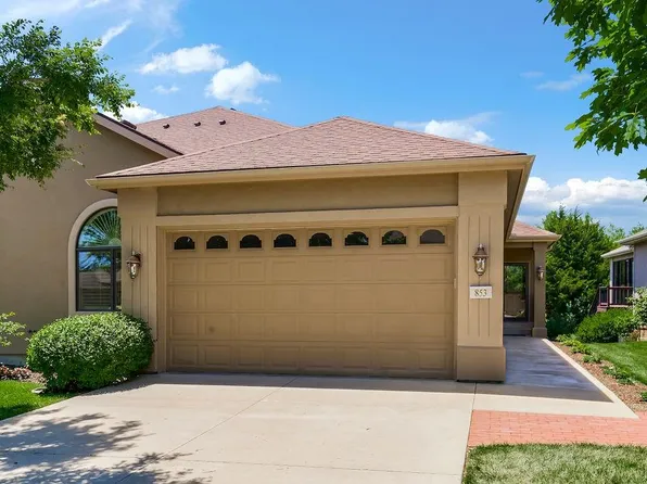 853 Coving Dr, Lawrence, KS 66049