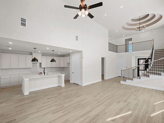 4th image of 7903 Clover Gully Ln