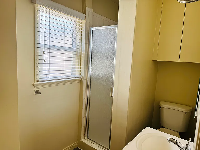 9173 1/2 E Las Tunas Dr — Photo 5