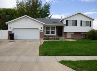 1597 N 2530 W, Clinton, UT 84015